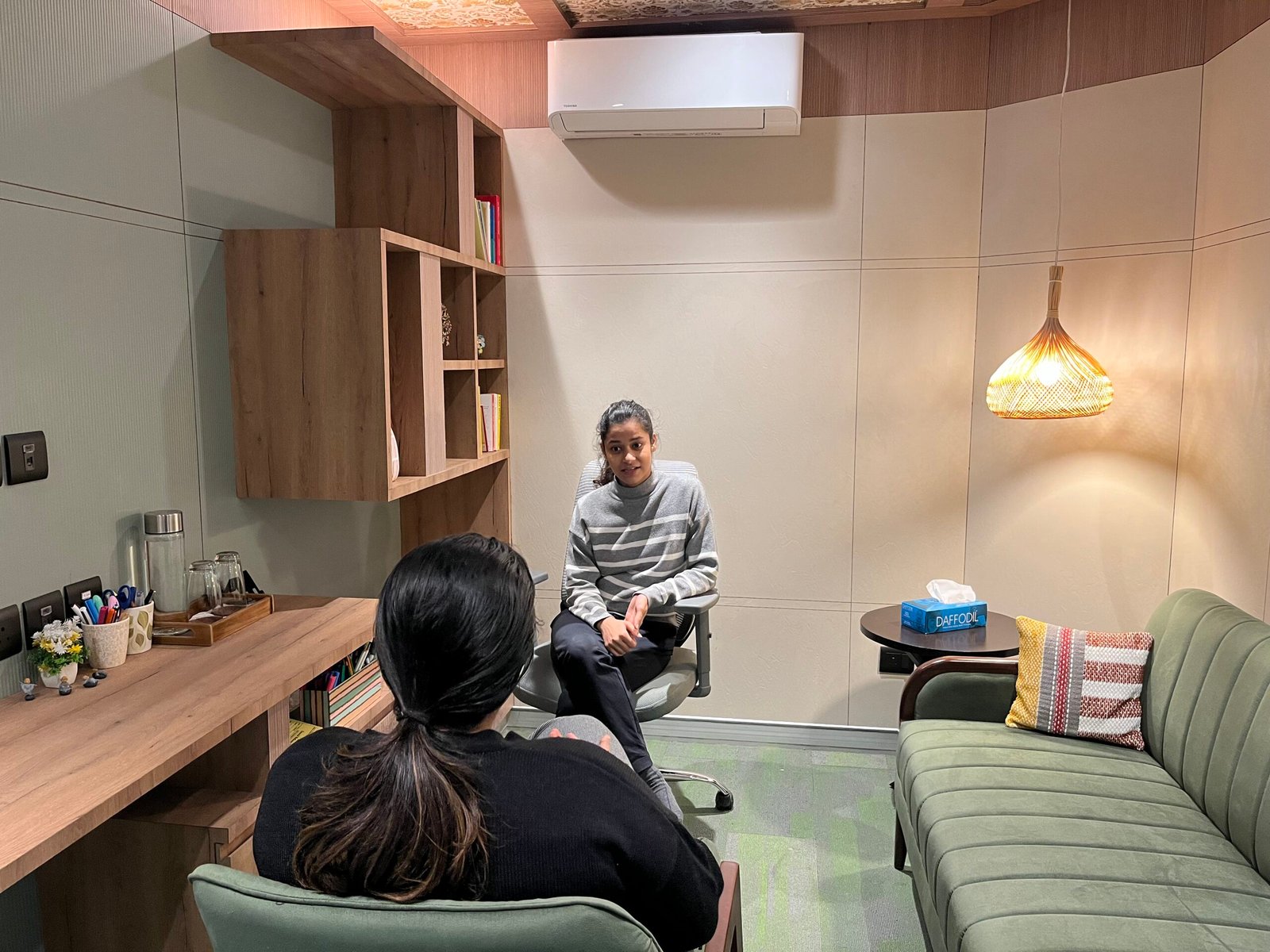 Therapy session by Emoaid professional